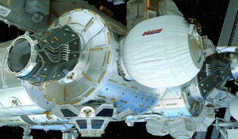 space_station_inflatable_c36-0-2011-1152_s885x516